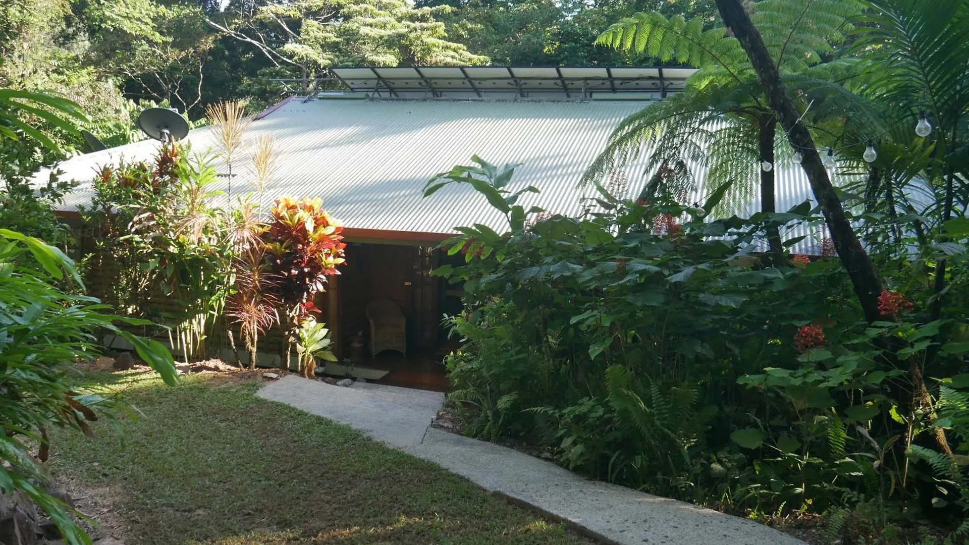 Casa vacanze Fairy Falls - Romantic Daintree Rainforest Retreat With Enchanting Waterfall Cow Bay